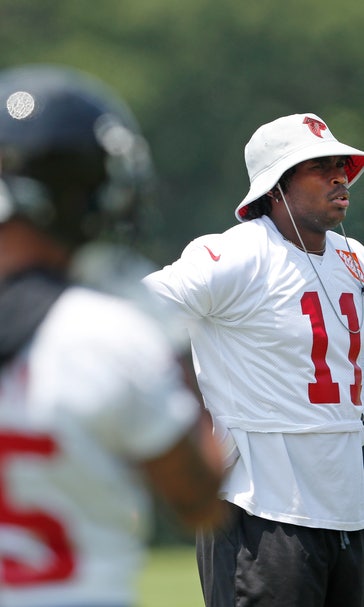 Julio Jones in coach mode for start of Falcons' minicamp